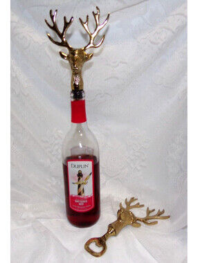 Buck Antlers Wine Stopper & Bottle Opener PRE-OWNED IN VERY GOOD CONDITION